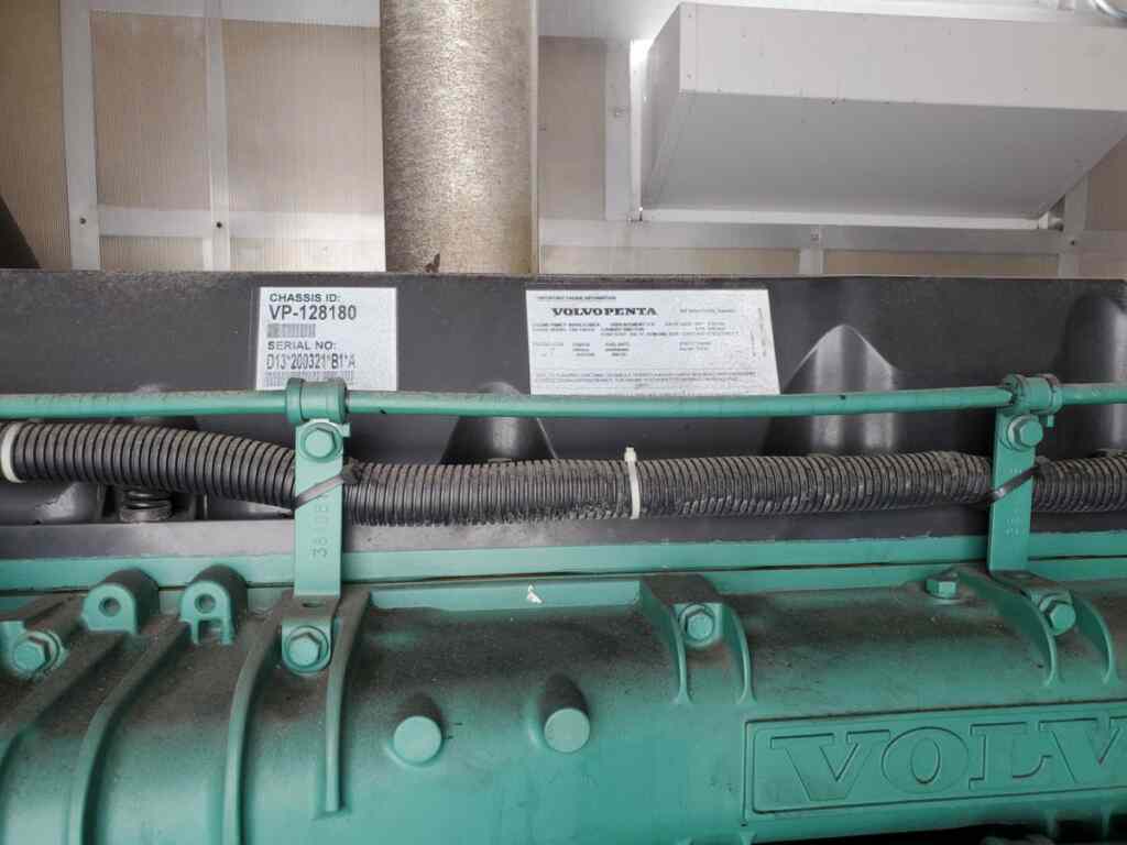 Used_Volvo_800kW_Generator_Set_with_BiFuel_Kit1354156028
