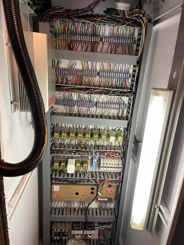 20210414_192048991_iOS