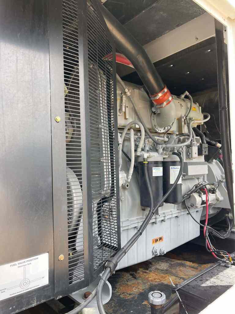 20210428_170427937_iOS