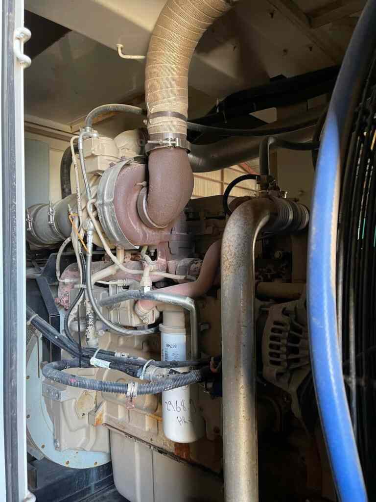 20210614_165955974_iOS