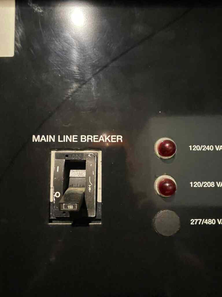 20210928_165856607_iOS