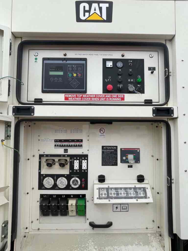 Trailer Mounted Diesel Generator: Caterpillar XQ200