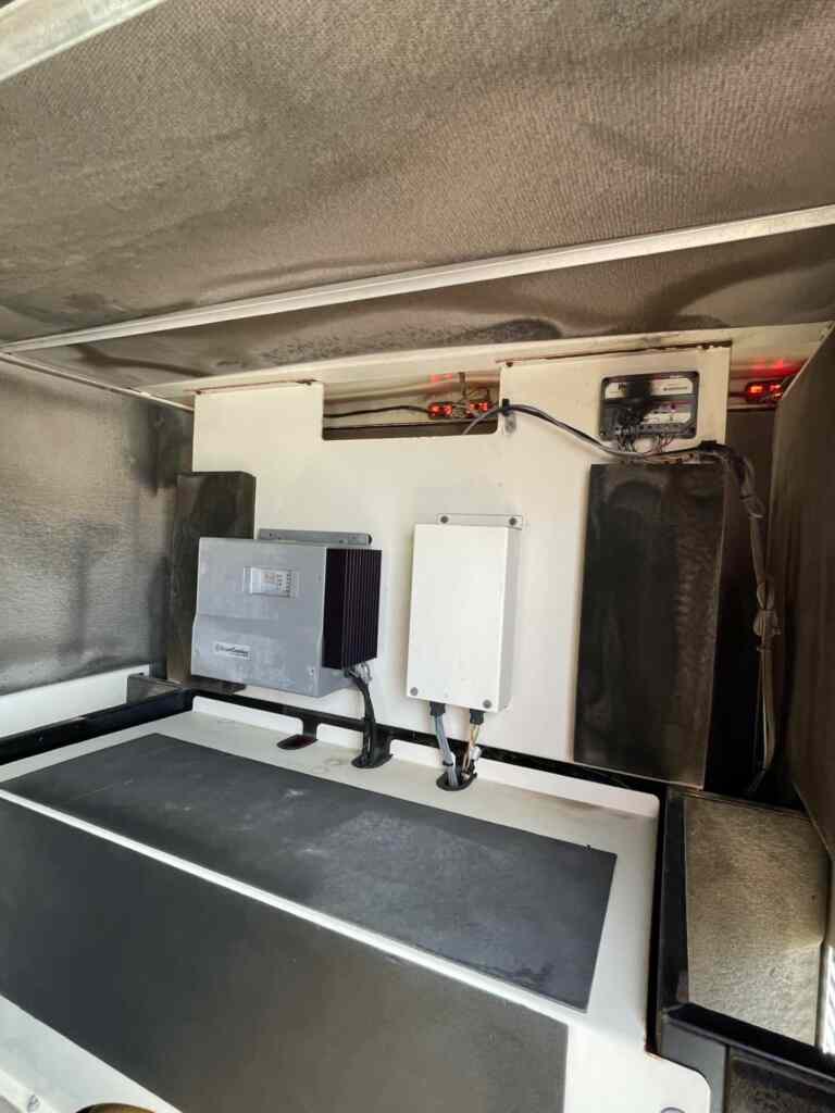 Caterpillar XQ350 Trailer Mounted Diesel Generator