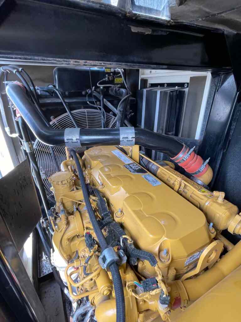 Caterpillar XQ350 Trailer Mounted Diesel Generator