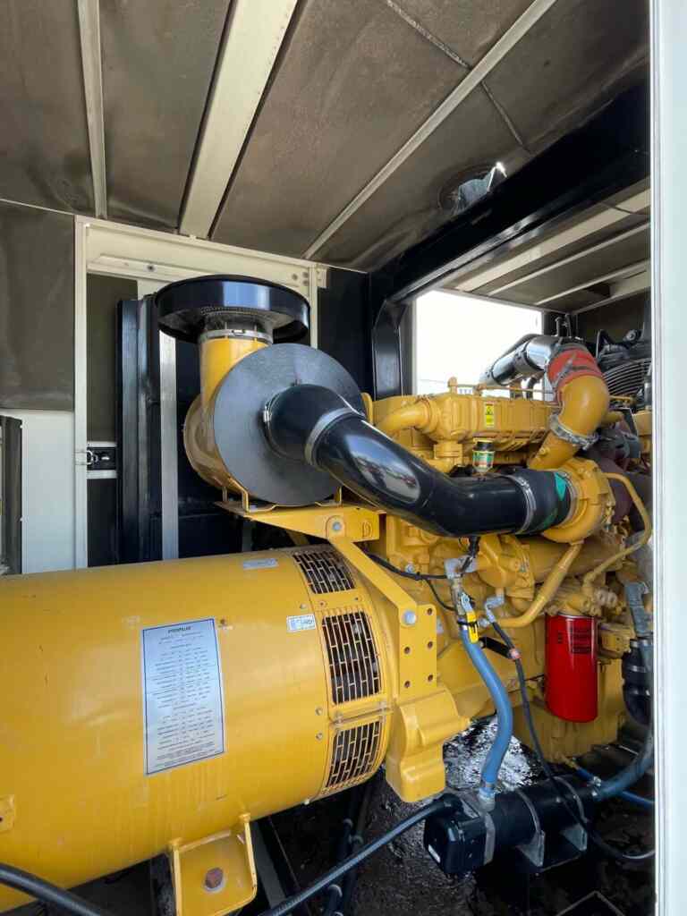 Caterpillar XQ350 Trailer Mounted Diesel Generator