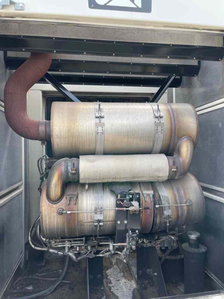 Caterpillar XQ350 Trailer Mounted Diesel Generator