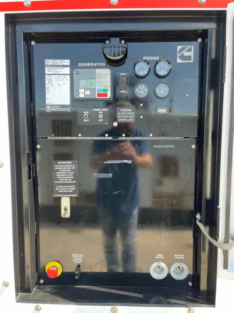 Cummins C100D6RG Trailer Mounted Diesel Generator