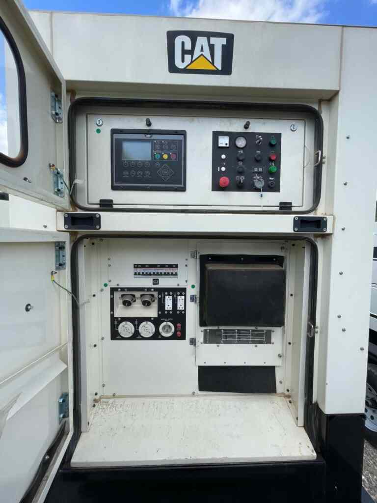 Caterpillar XQ200 Trailer Mounted Diesel Generator