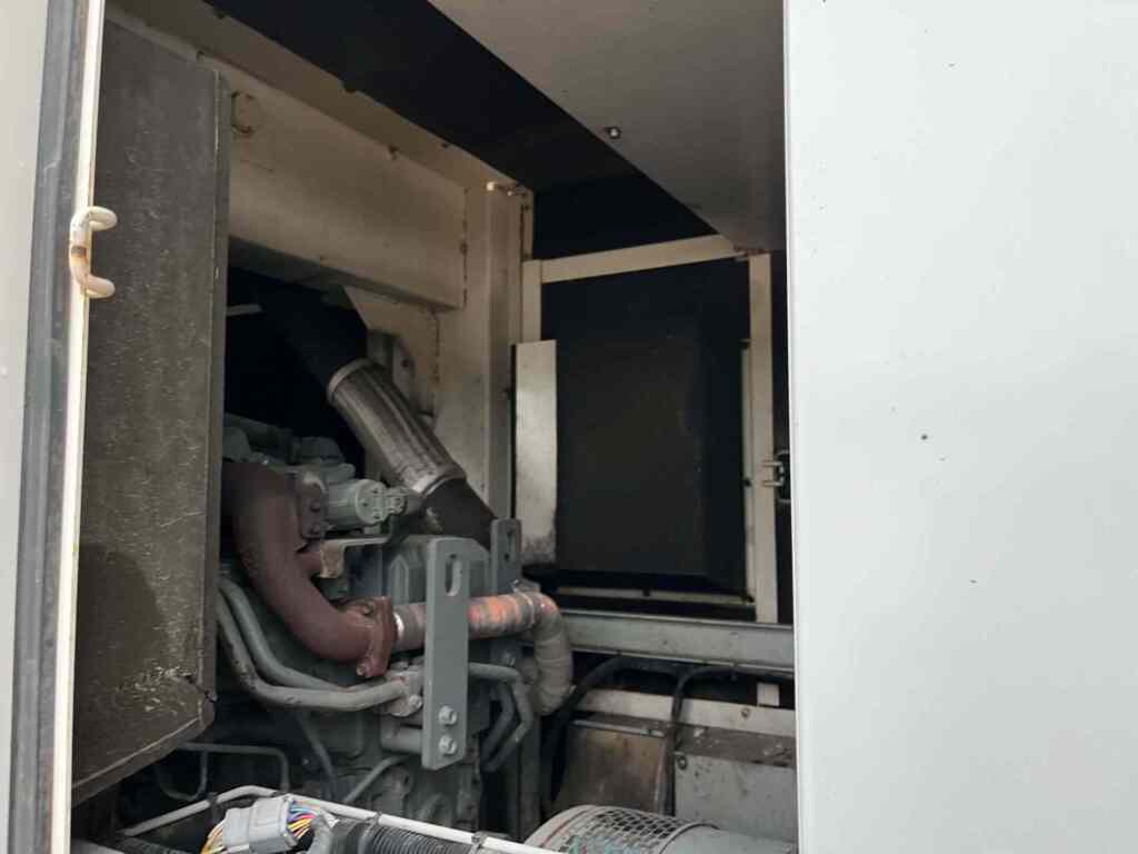 Diesel Generator: Multiquip DCA400SSI4i Trailer Mounted