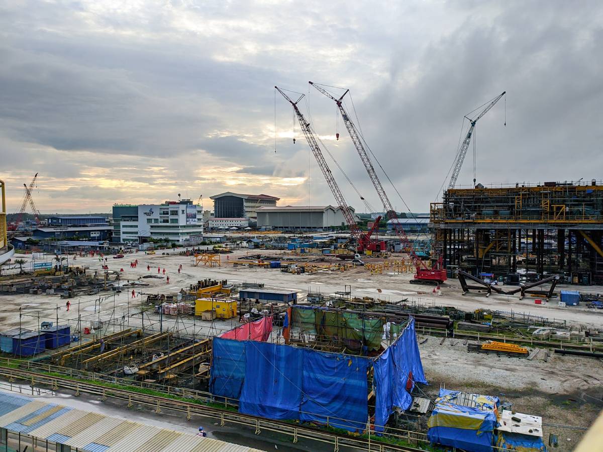 powerful generators for construction projects