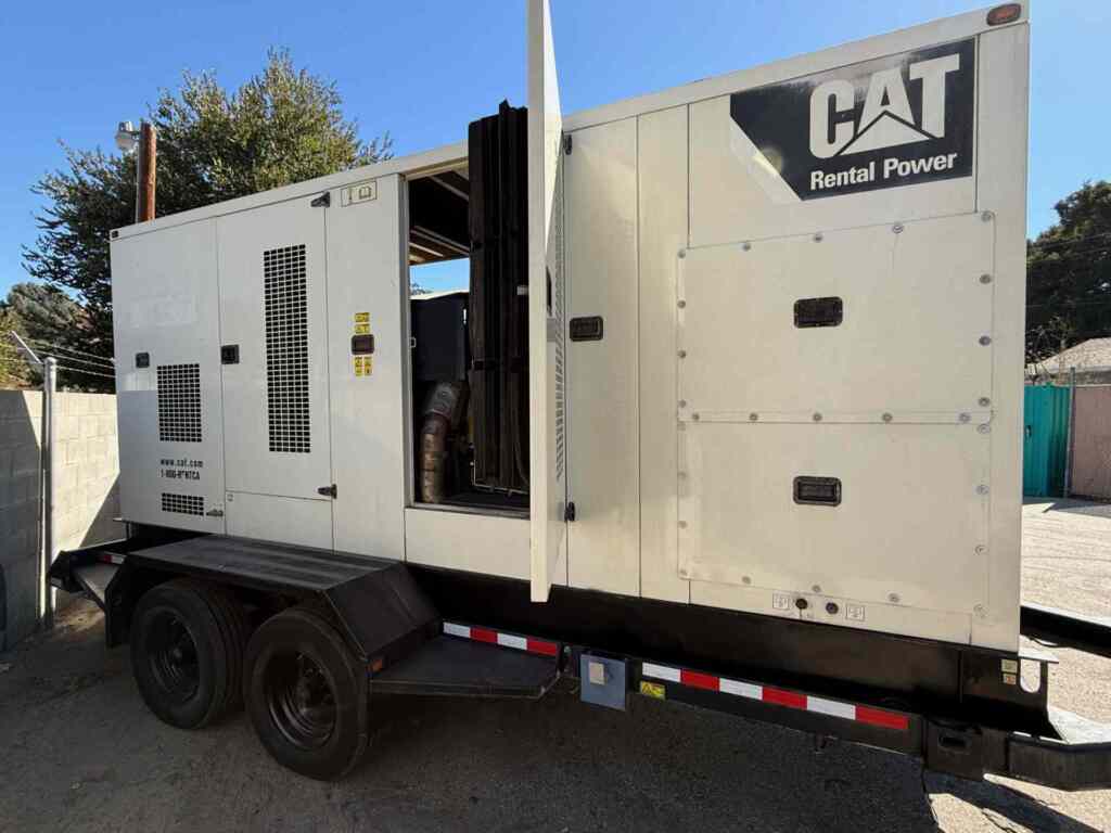 Caterpillar XQ350 Trailer Mounted Diesel Generator