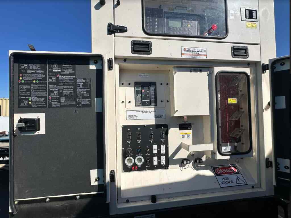 Caterpillar XQ425 Trailer Mounted Diesel Generator